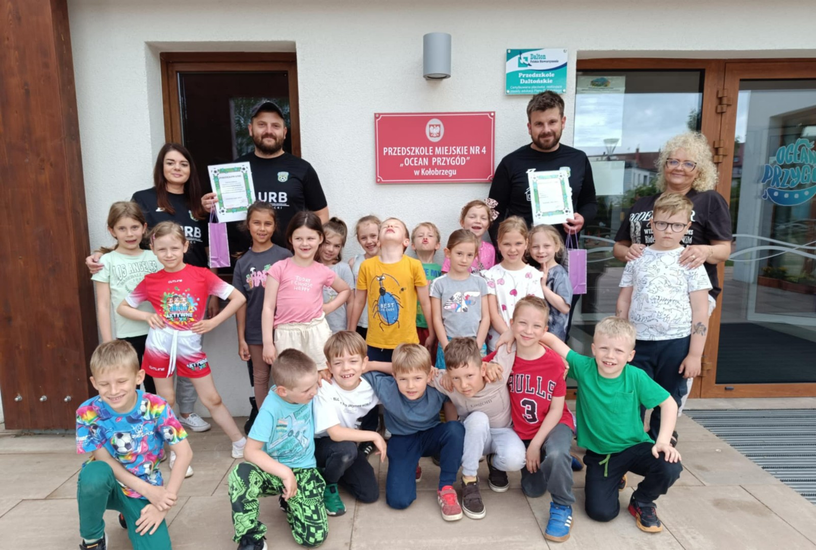 Zajęcia sportowe z trenerami piłki nożnej KS 